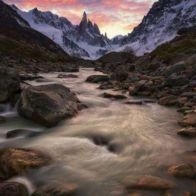 威尼斯欢乐娱人棋牌app下载